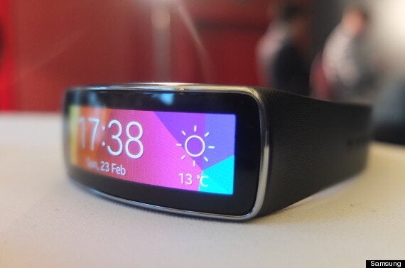 Samsung discount smartwatch curved