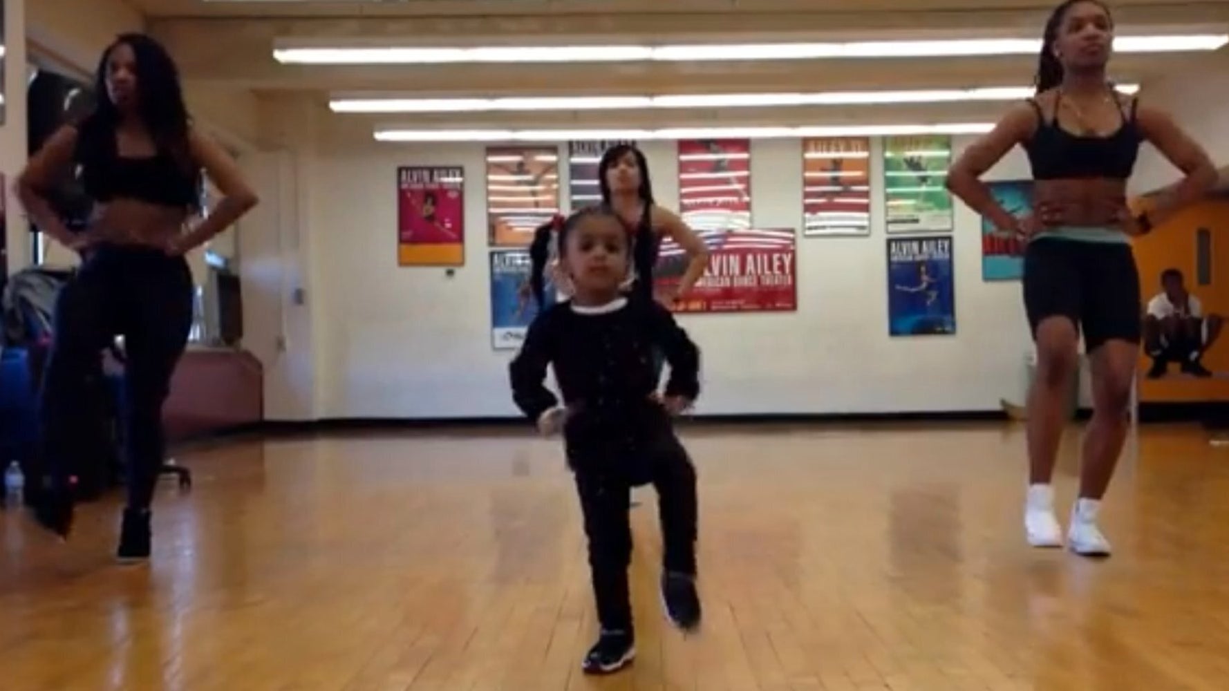 This TwoYearOld Girl Is A Better Dancer Than Us (VIDEO) HuffPost UK