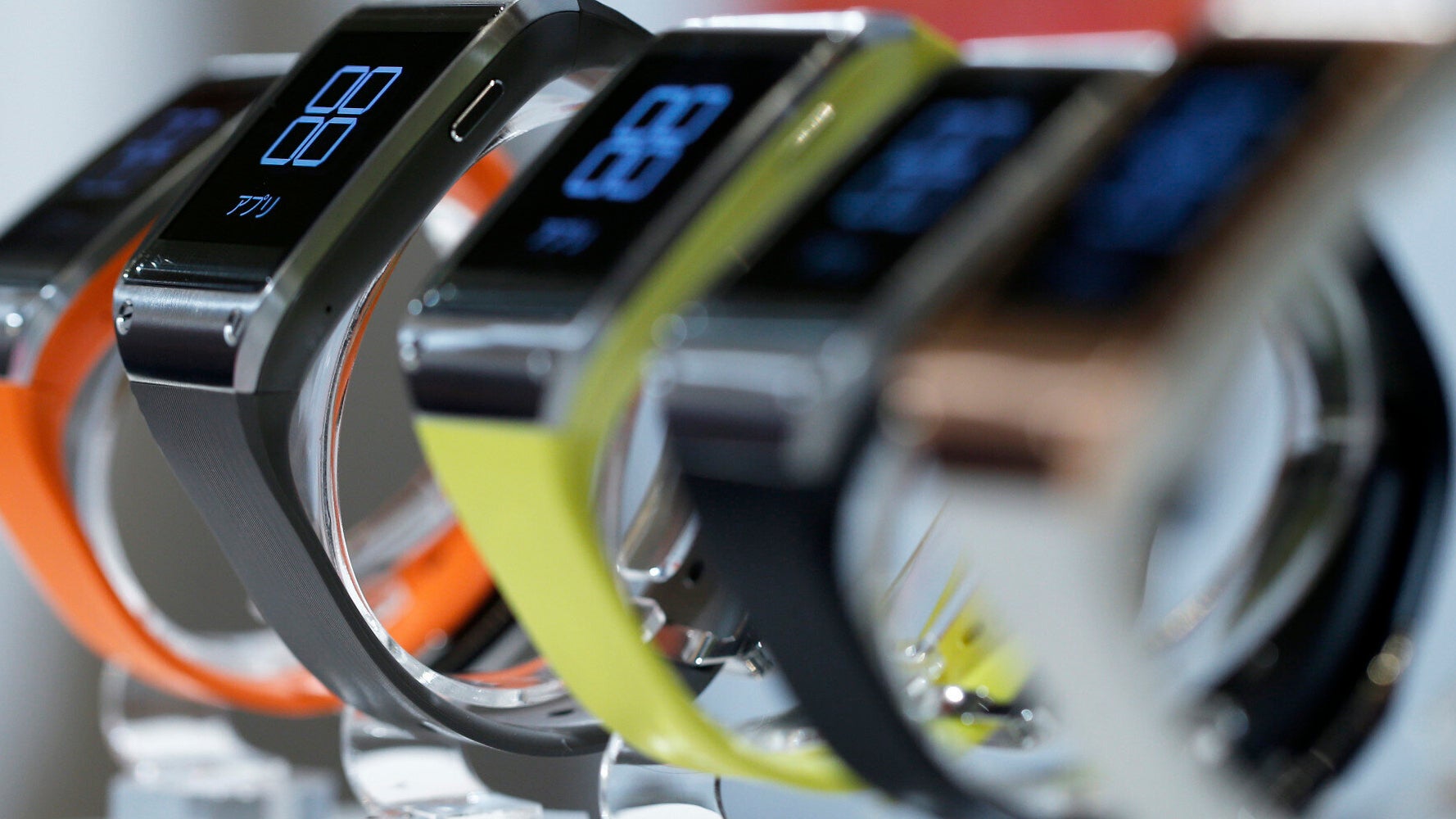 Samsung Galaxy Gear VS. Sony Smartwatch 2 (VIDEO) HuffPost UK Tech