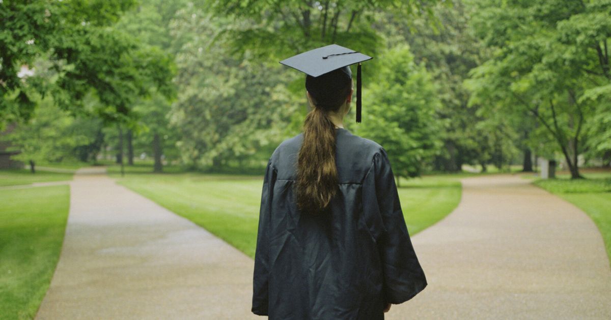 What to do after university. Graduates Lawn.