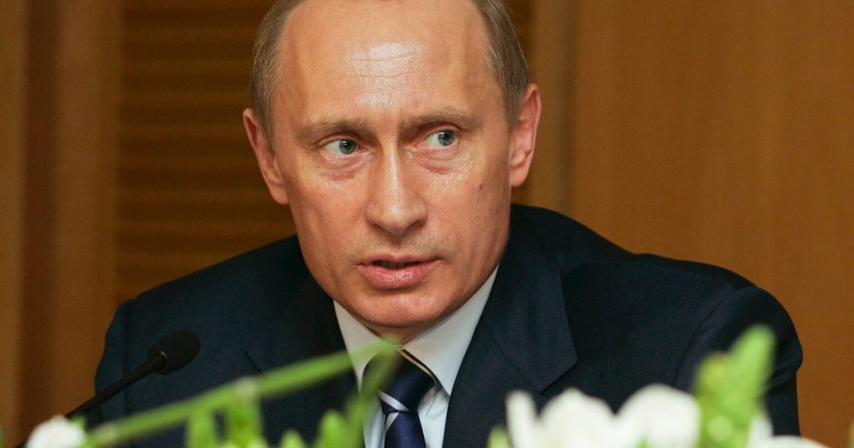 what-does-the-world-say-to-the-kgb-agent-huffpost-uk-news