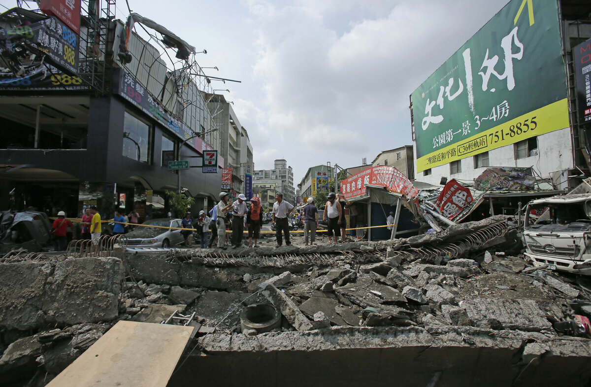 Taiwan Gas Explosion Pictures Capture Aftermath Of Deadly Blast ...