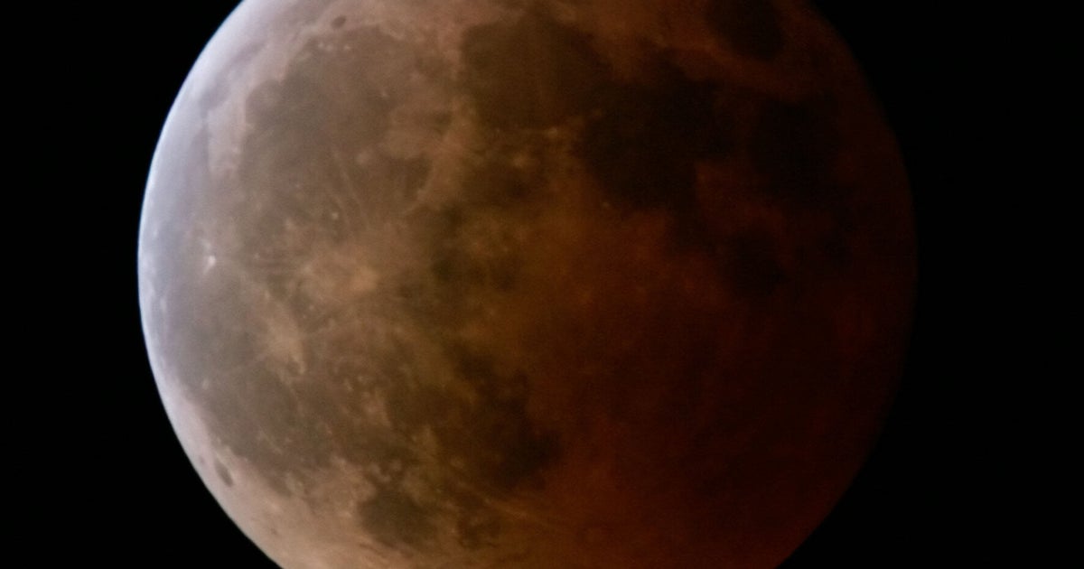 Partial Lunar Eclipse On Friday Night Will See The Full Moon Turn ...