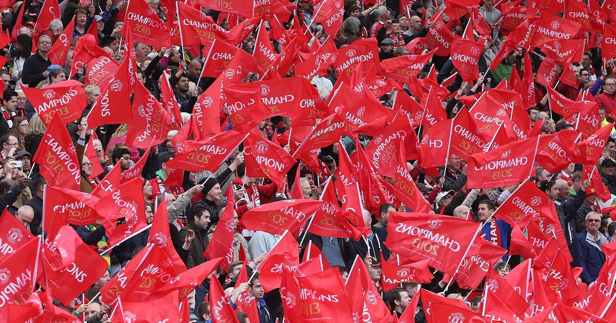 Manchester United Consider Safe Standing At Old Trafford Huffpost Uk