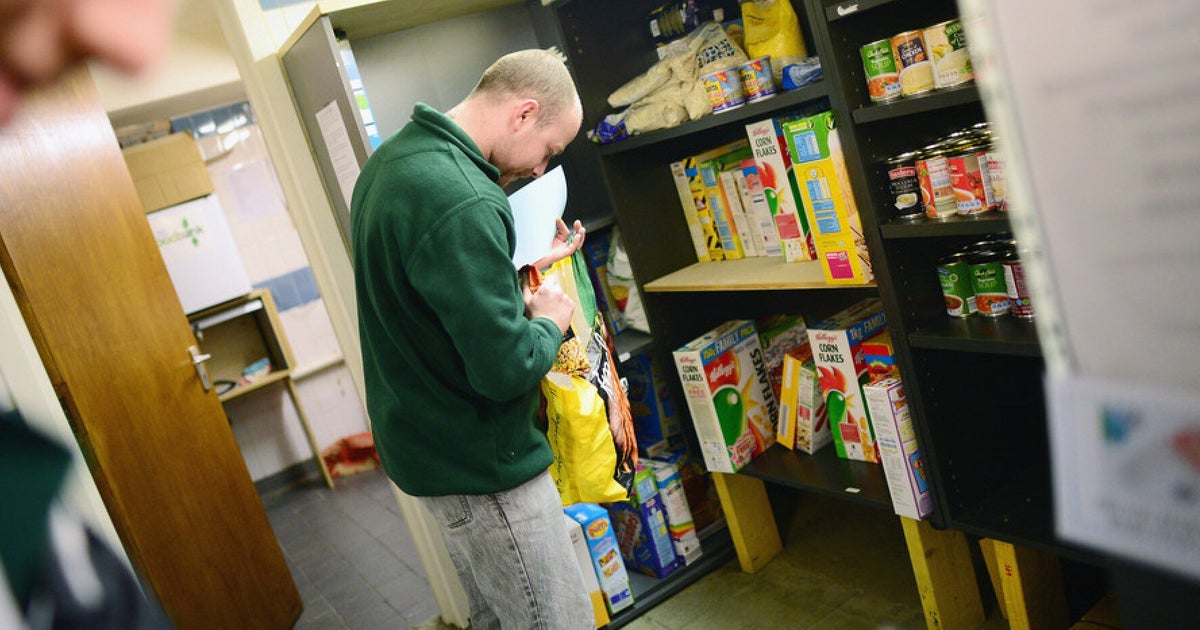 Jobcentres ARE Told To Send Struggling People To Foodbanks, Despite