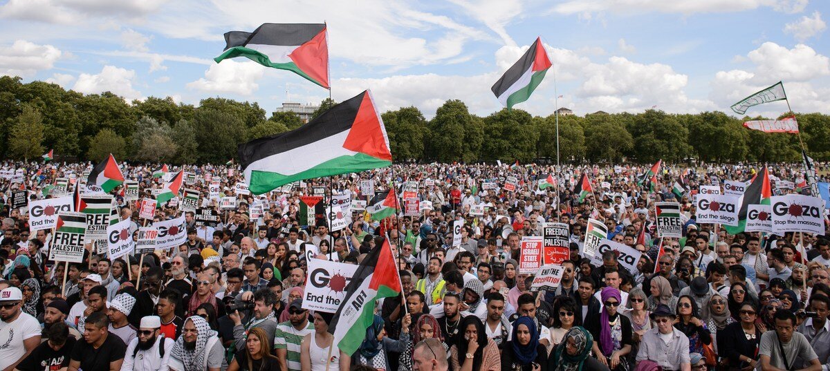 London's Gaza Protest Attracts Tens Of Thousands (PICTURES) | HuffPost ...