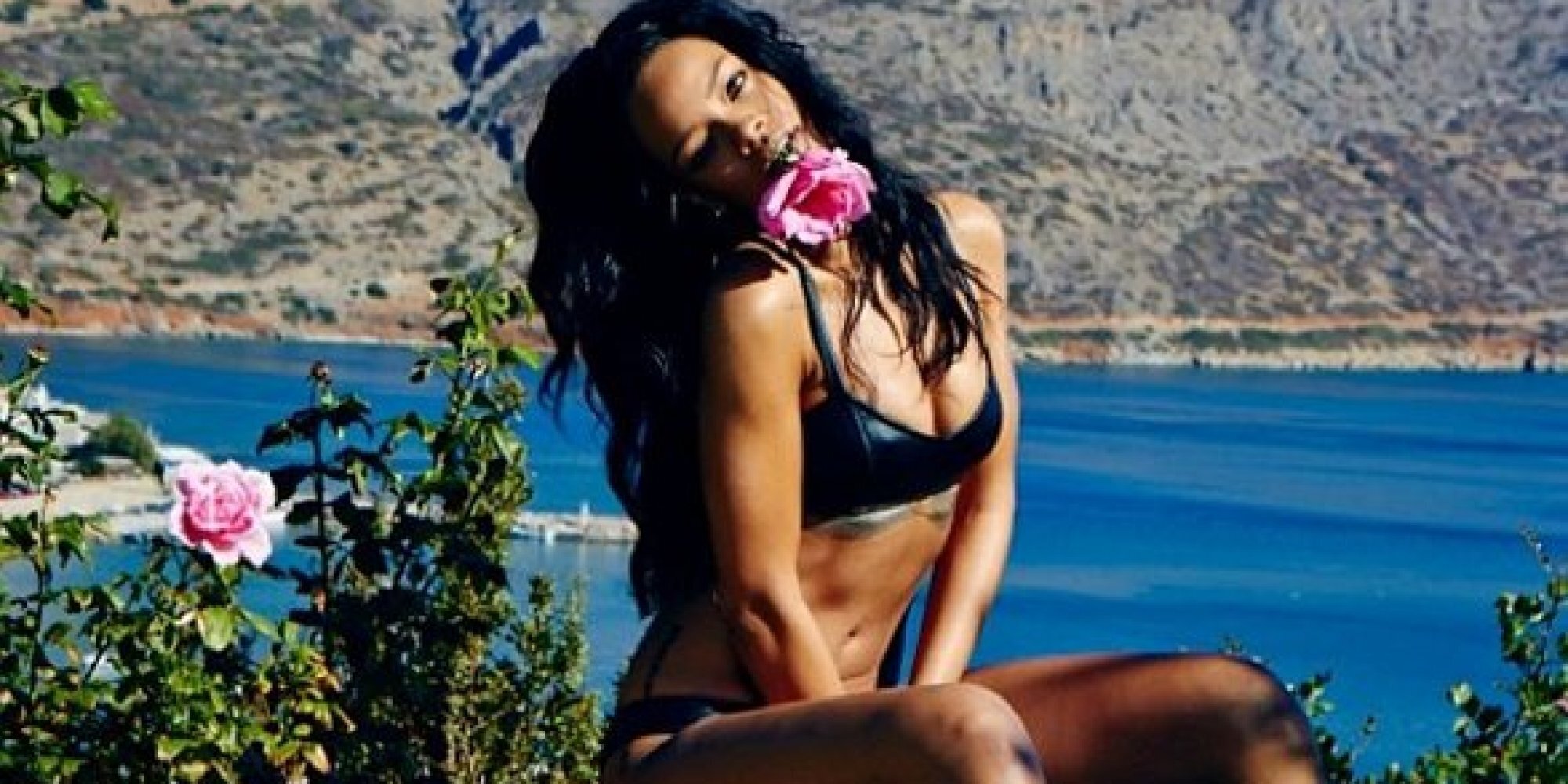 Rihanna Wears Leather Bikini As She Poses For Sexy Poolside Snaps In Greece (PICTURES) HuffPost UK Entertainment