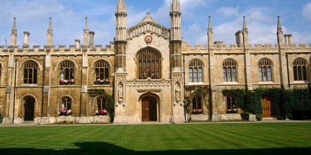 Record Number Of Students Apply For Oxbridge Place