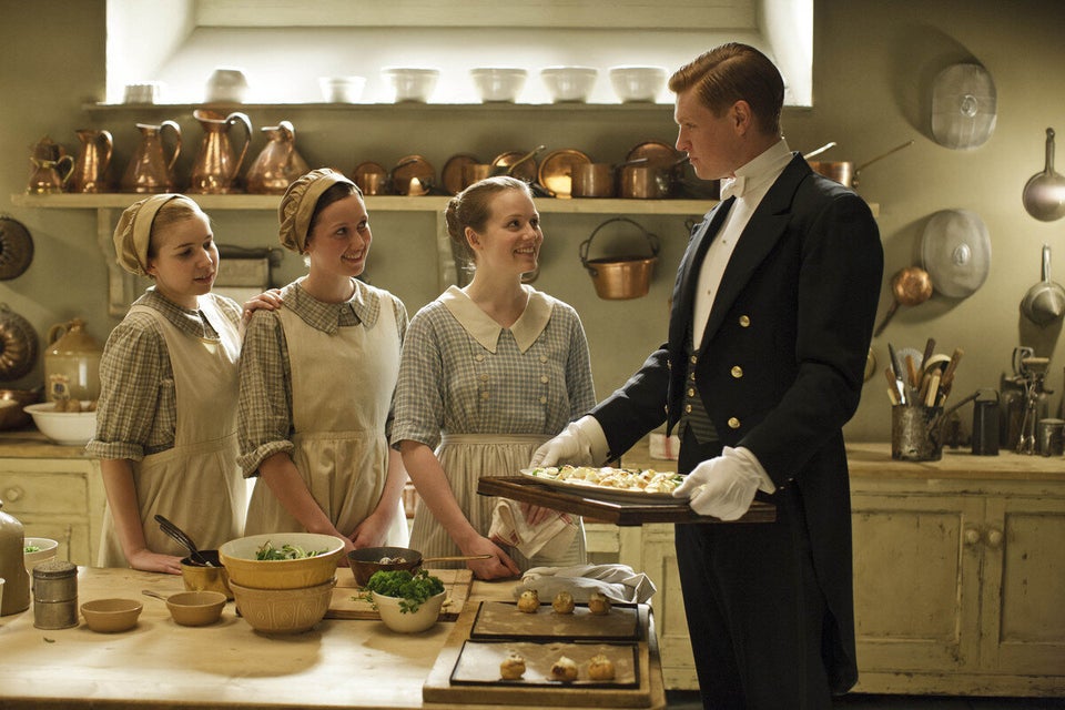 EMBARGOED_TO_14TH_0CTOBER_DOWNTON_EP5_02