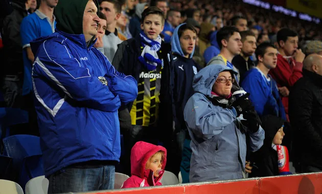 Cardiff 1-0 Swansea: Fans In The Stands (PICTURES)