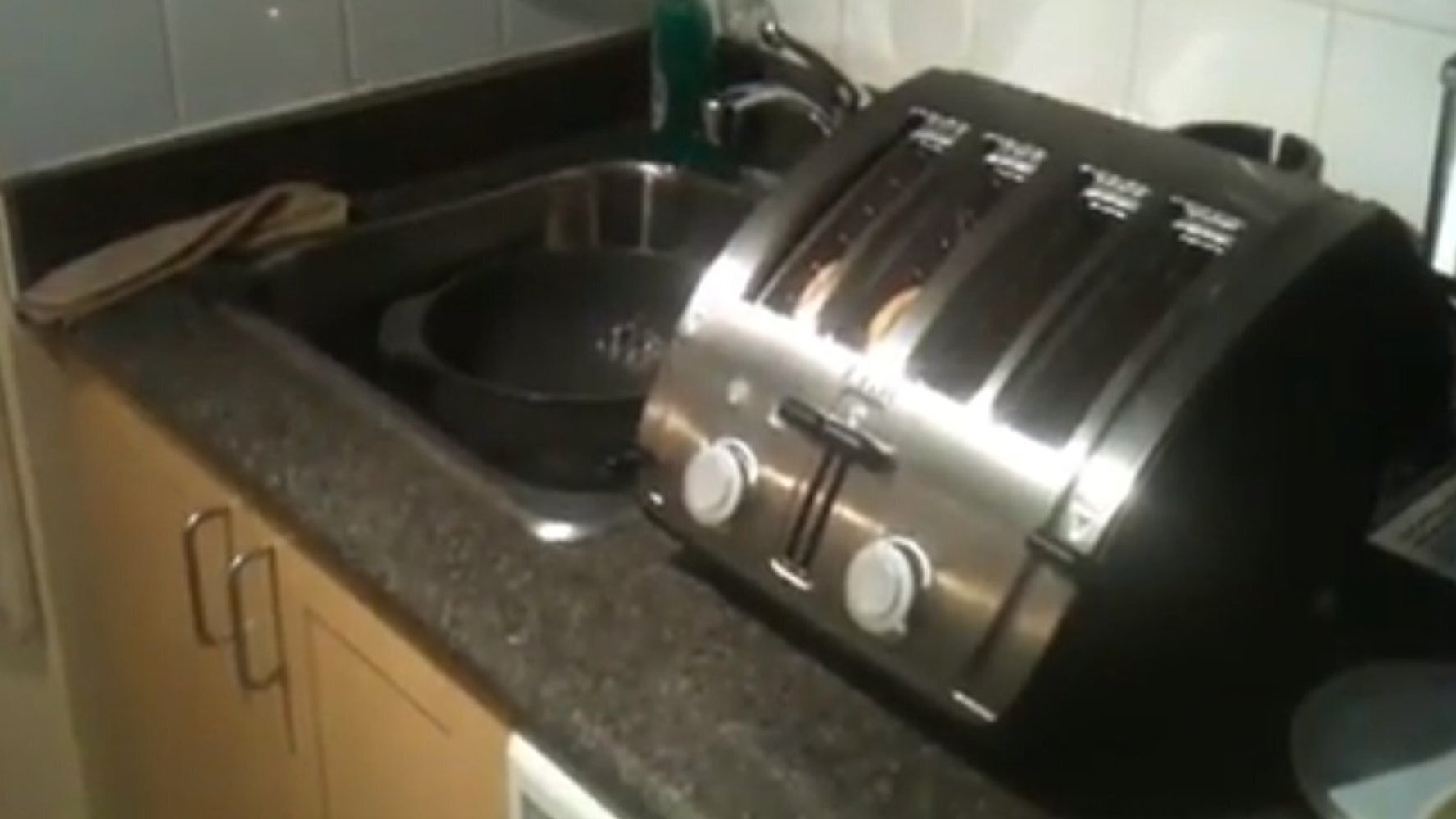 Toaster Design Fail (VIDEO) HuffPost UK Comedy