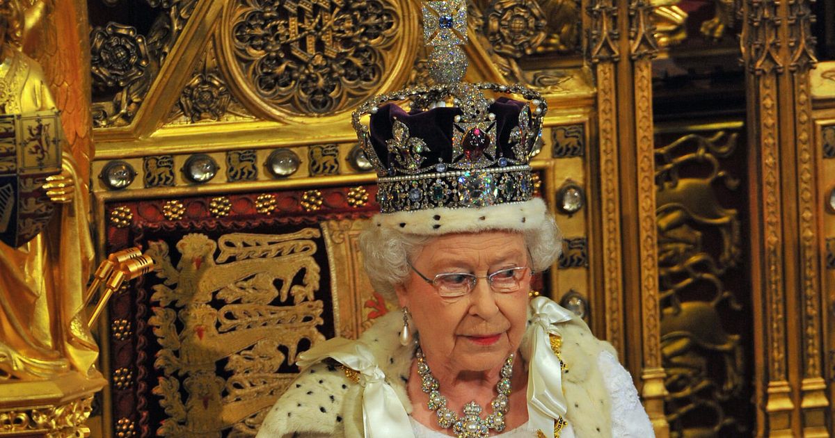 Elizabeth Set To Beat Victoria S Record As Longest Reigning Monarch In British History