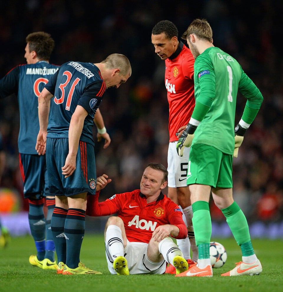 Manchester United v FC Bayern Muenchen - UEFA Champions League Quarter Final