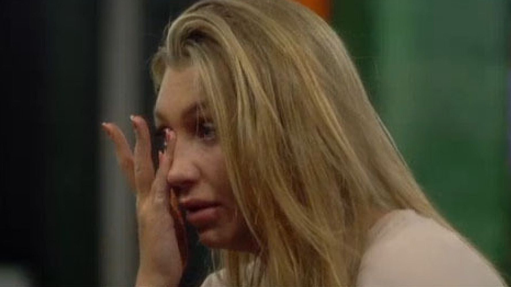 Celebrity Big Brother Lauren Goodger Cries After She Reveals Shes 