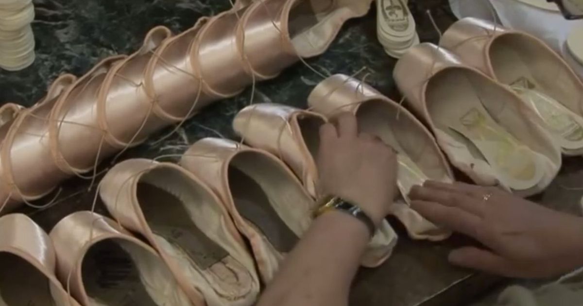 Fascinating Documentary Shows How Pointe Shoes Are Made For Ballerinas Huffpost Uk Life 