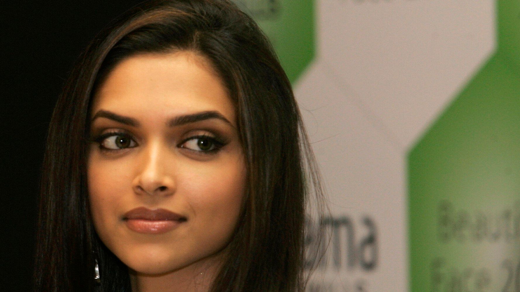 Bollywood Actress Deepika Padukone Fights Back Against Times Of Indias