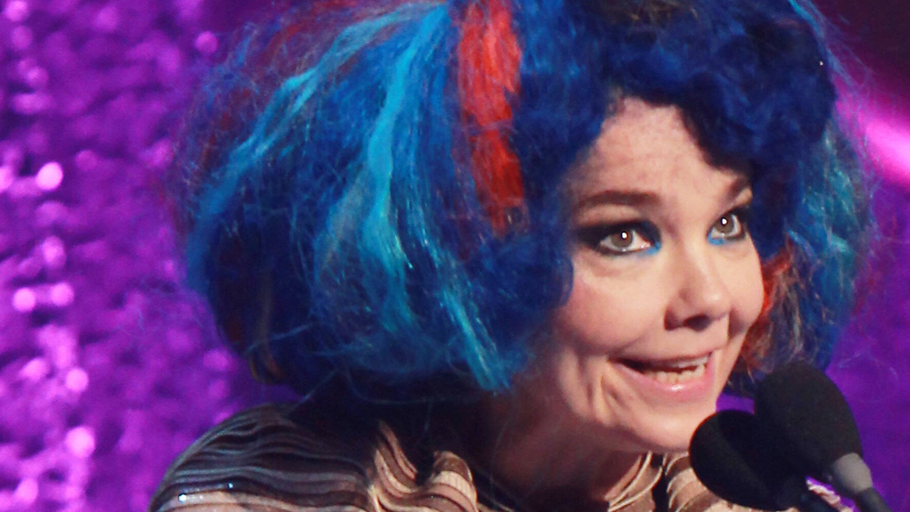 Björk's Scottish Independence Song Isn't Winning Any Grammys | HuffPost