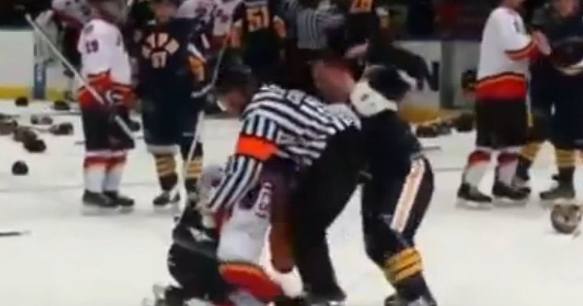 FDNY And NYPD Brawl At Charity Ice Hockey Match (VIDEO) HuffPost UK Sport
