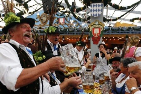 A Beginner's Guide To Oktoberfest | HuffPost UK Life