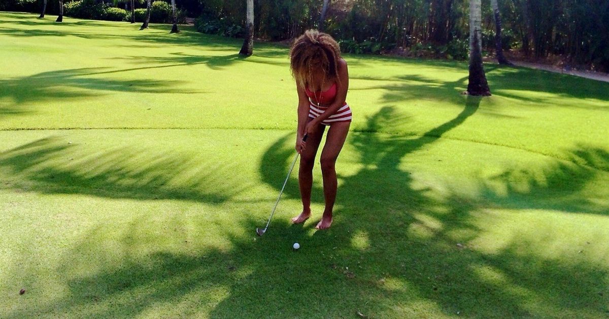 Beyoncé Accused Of Photoshopping A Thigh Gap In Bikini Pics Video