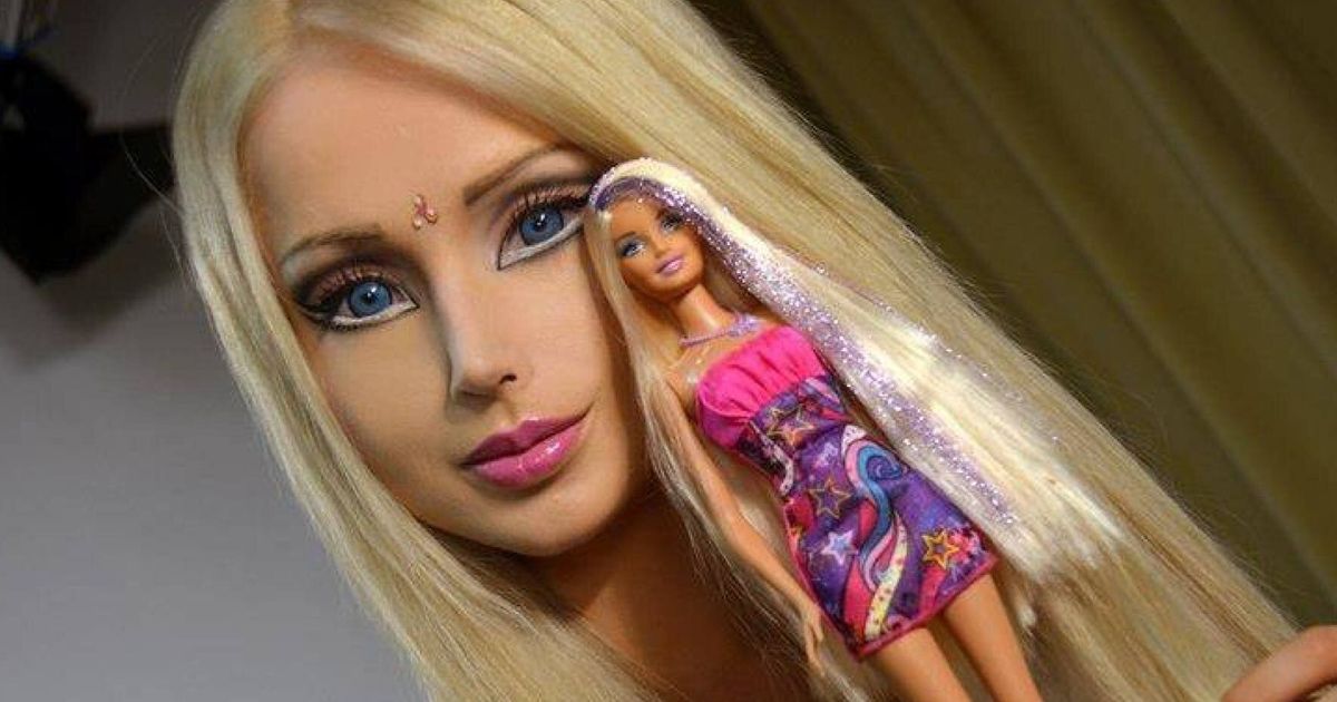 Valeria Lukyanova Human Barbie Posts No Make Up Selfie Would You Recognise Her Huffpost