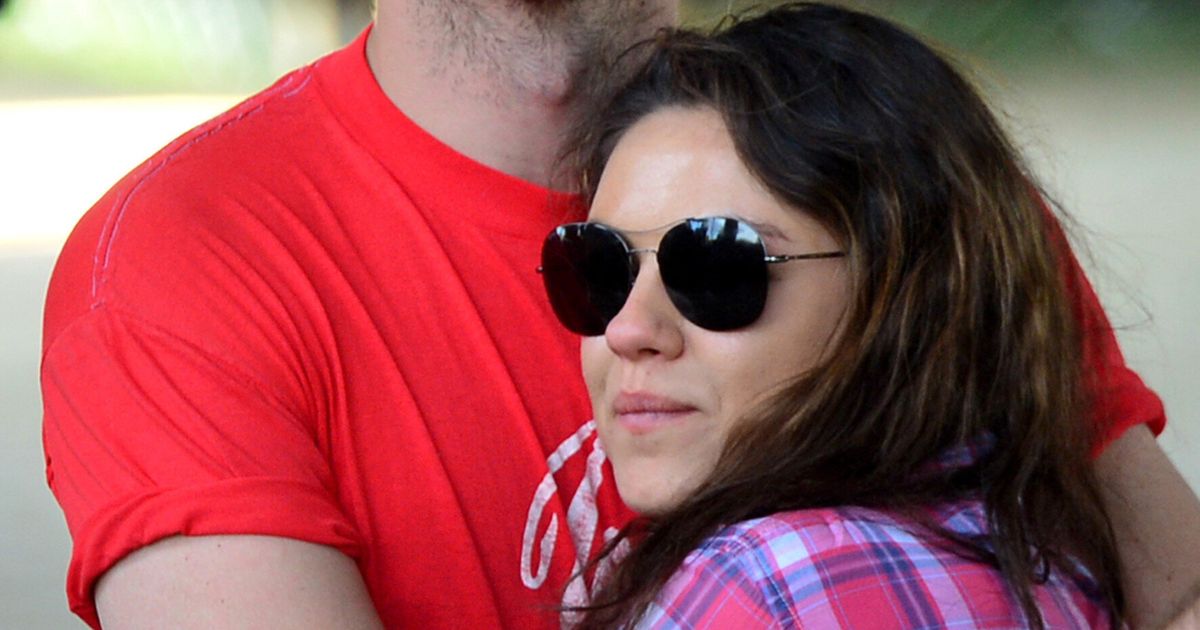 Mila Kunis And Ashton Kutcher Share Their Baby Girl's ...