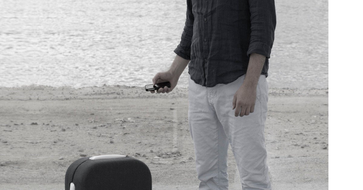 Hop Suitcase Will Follow You Around The Airport HandsFree (VIDEO