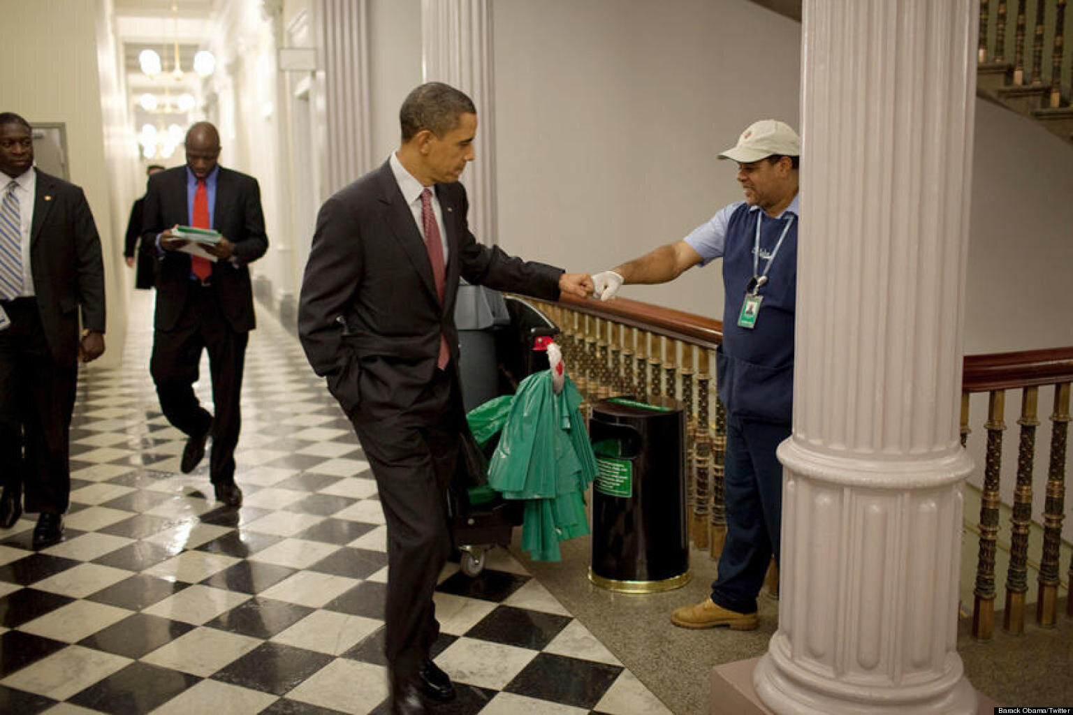 Barack Obama Fist-Bumps White House Cleaner, 36 Days To Win This (PICTURE) HuffPost UK Politics