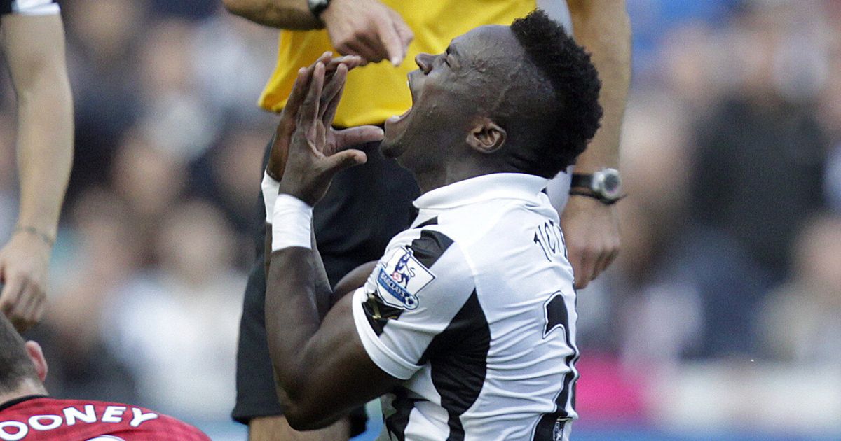 Newcastle United Midfielder Cheick Tioté's Hissy Fit (GIF) | HuffPost ...