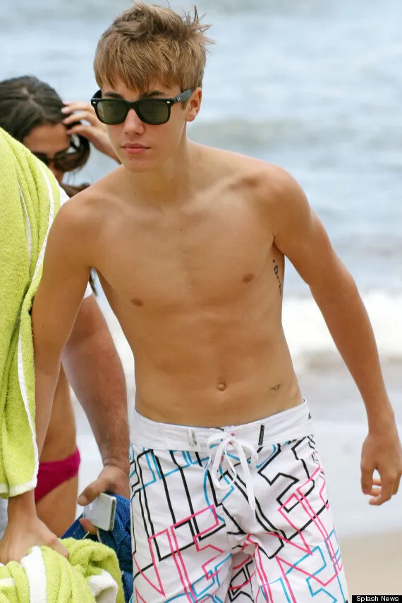 Justin Nude - Justin Bieber Naked Picture 'Leaked' After His Laptop Is Stolen | HuffPost  UK News