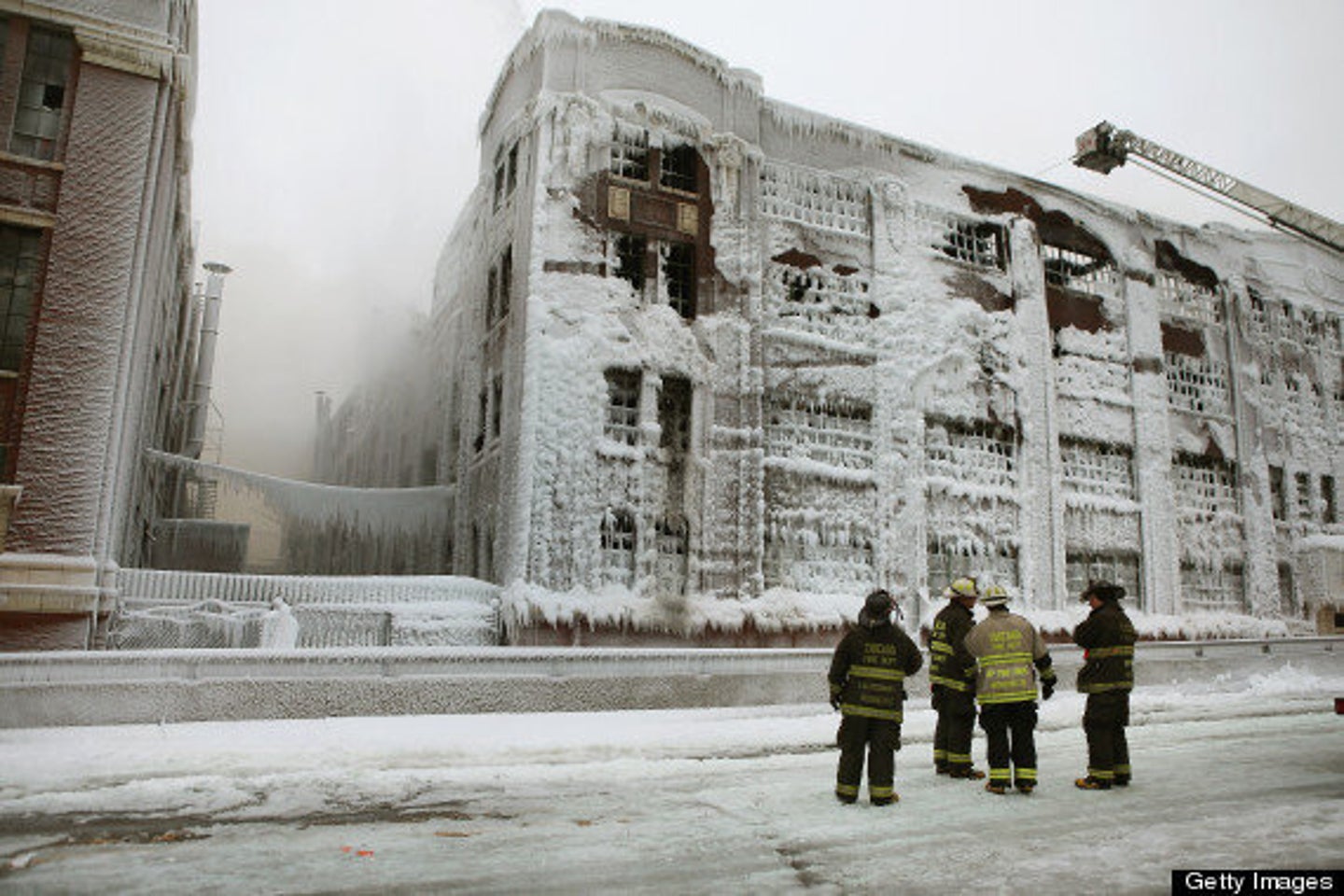 Burning Warehouse In Chicago Freezes As Firefighters Battle Blaze ...