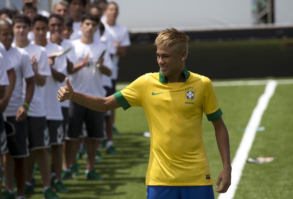 Brazil 2013 Nike Home Jersey - FOOTBALL FASHION  Football shirts, Neymar  jr hairstyle, Nike football