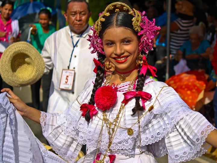 Planet Appetite: 3rd Annual Parade of a Thousand Polleras in Las Tablas ...