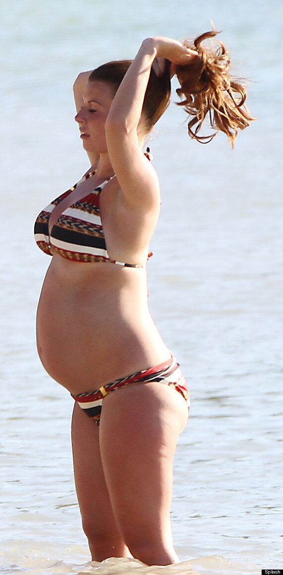 Coleen Rooney Pregnant: Expectant WAG Makes A Splash As ...