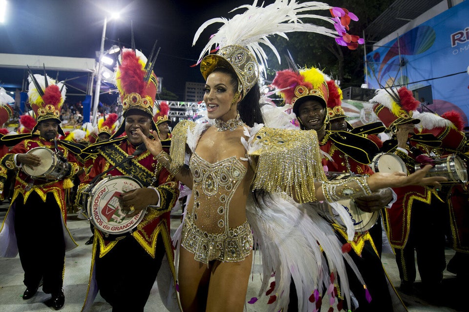 Rio Carnival 2013: Samba Queens And Fantasy Floats Descend On