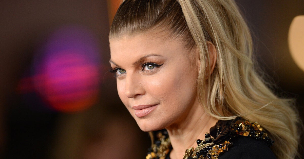 Fergie Pregnant Black Eyed Peas Singer Expecting First Child With