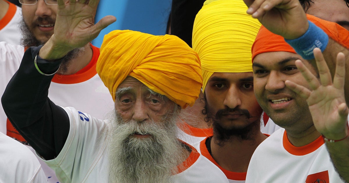 Fauja Singh World s Oldest Marathon Runner Retires At The Age Of 101 HuffPost UK