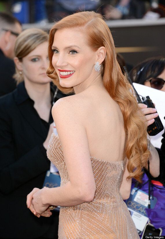 Oscars 2013: Jessica Chastain Dazzles In Armani On Red Carpet Of 85th ...