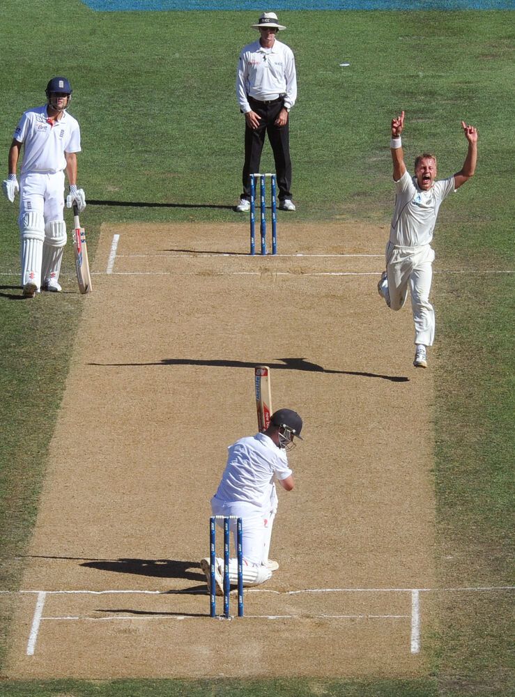 Cricket - Third Test - New Zealand v England - Day Four - Eden Park