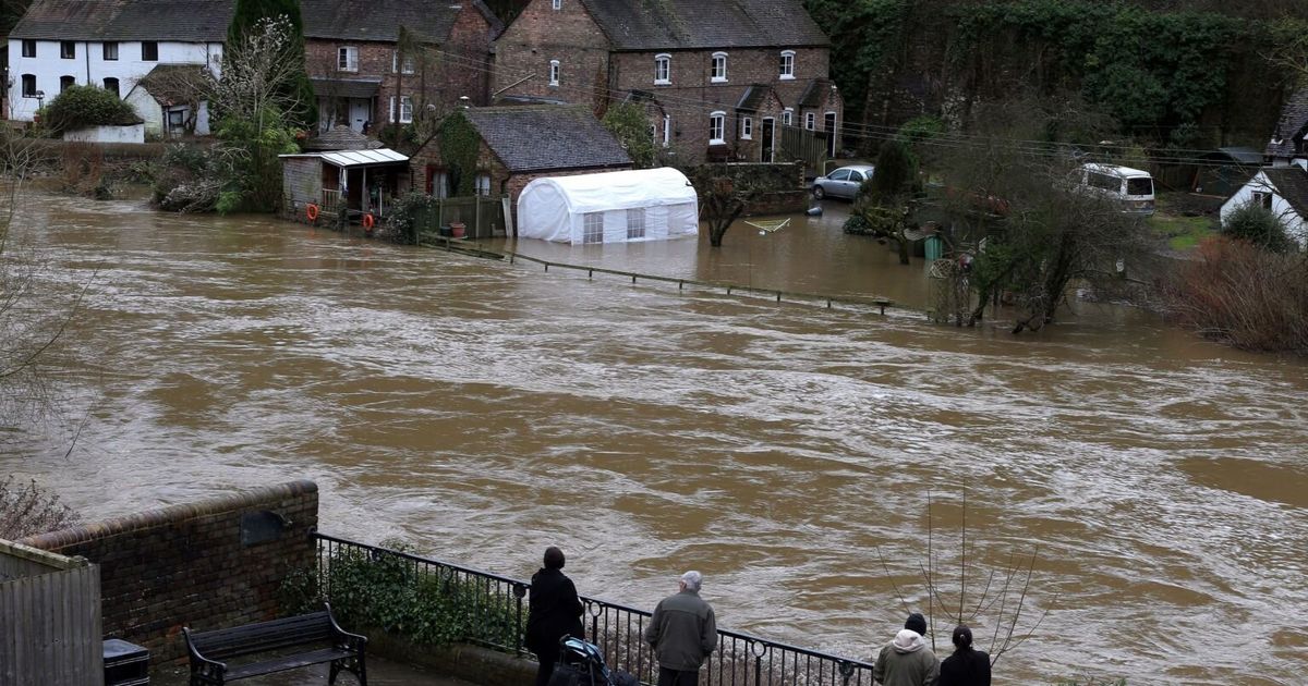 UK Flooding: Yorkshire, Lincolnshire, And South Gloucestershire ...