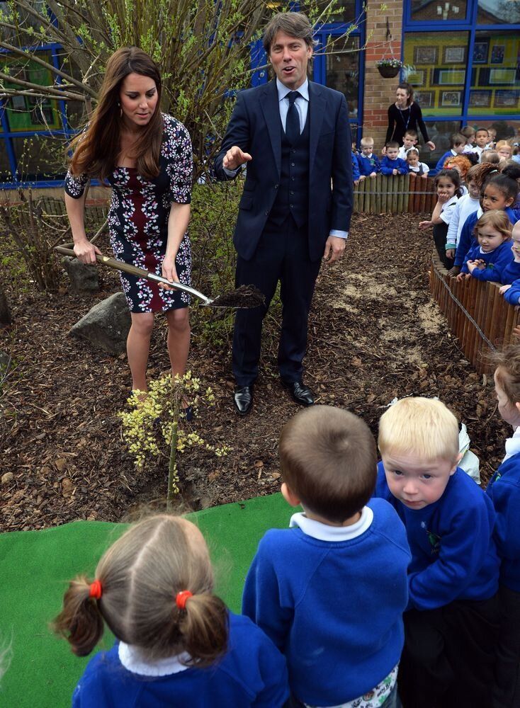 Royal visit to Willows Primary School