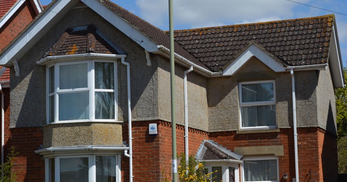 Grandmother's Driveway Laid By Contractor Despite Lamp Post Blocking