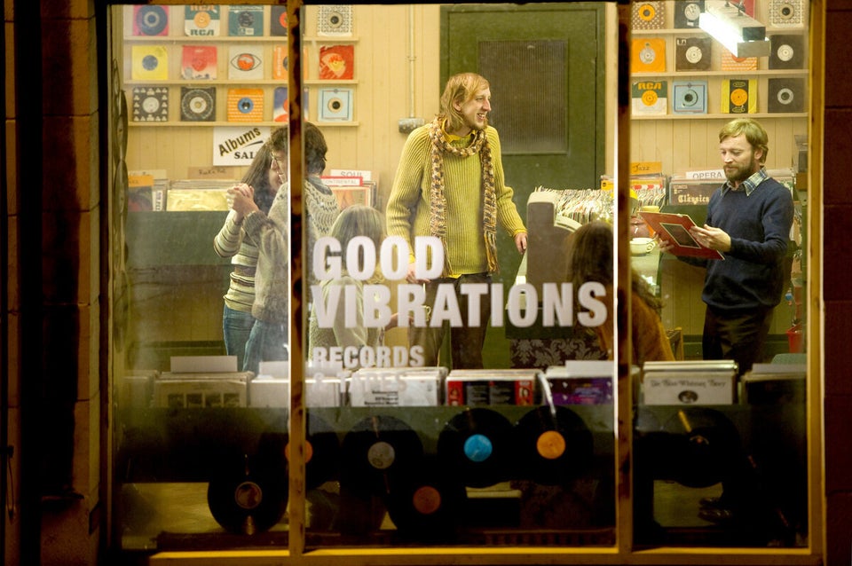 Good Vibrations (2012)