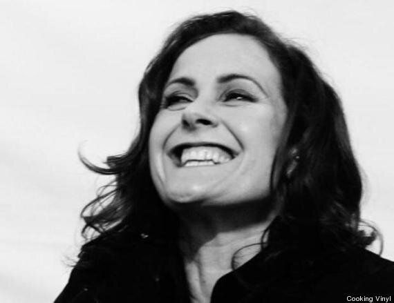 Alison Moyet Interview Her Pity For Adele The Battles Of Yazoo And Why The Minutes Album Is Her Happiest Yet Huffpost Uk
