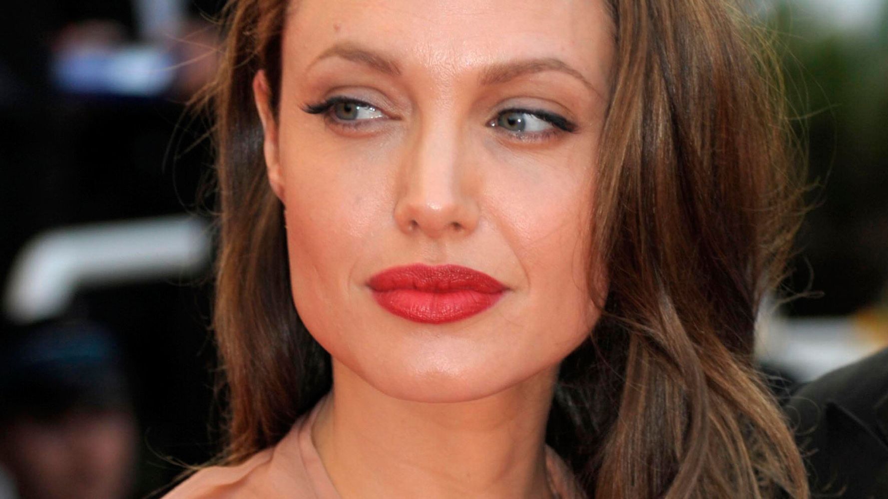 Angelina Jolie Double Mastectomy Why Do Women Have Preventative Breast