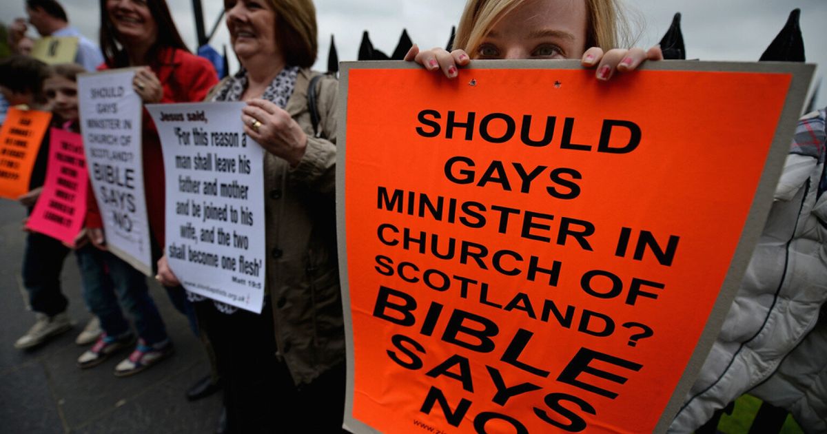 Church Of Scotland Votes For Openly Gay Ministers Huffpost Uk News 