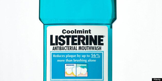 An ad for Listerine mouthwash has been banned for offering misleadingly advice about dental care