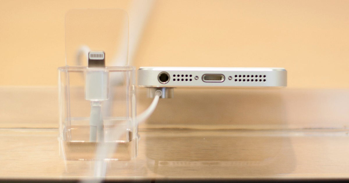 iPhone Hacked In 60 Seconds By Modified Charger HuffPost UK Tech