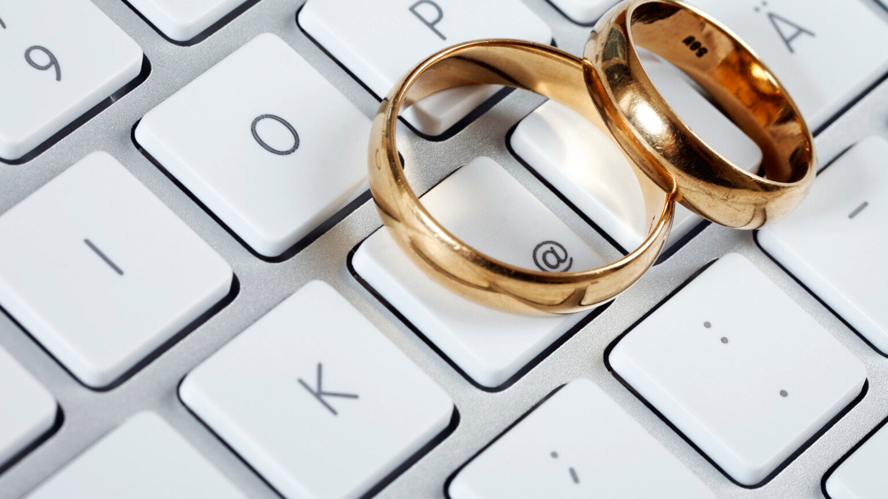 Online Couples More Satisfied In Relationships HuffPost UK Life