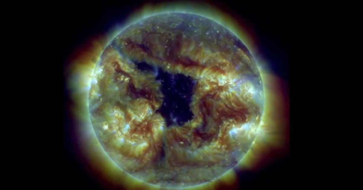 Worrying Hole In The Sun Is The Biggest Spotted By Nasa In Over A Year HuffPost UK Tech